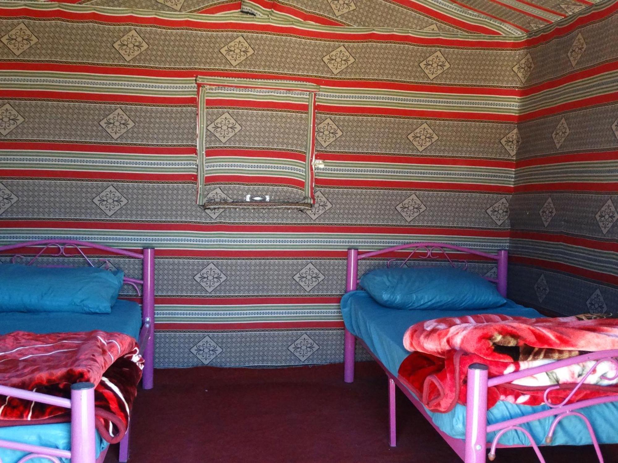 Luxury tent Wadi View Camp