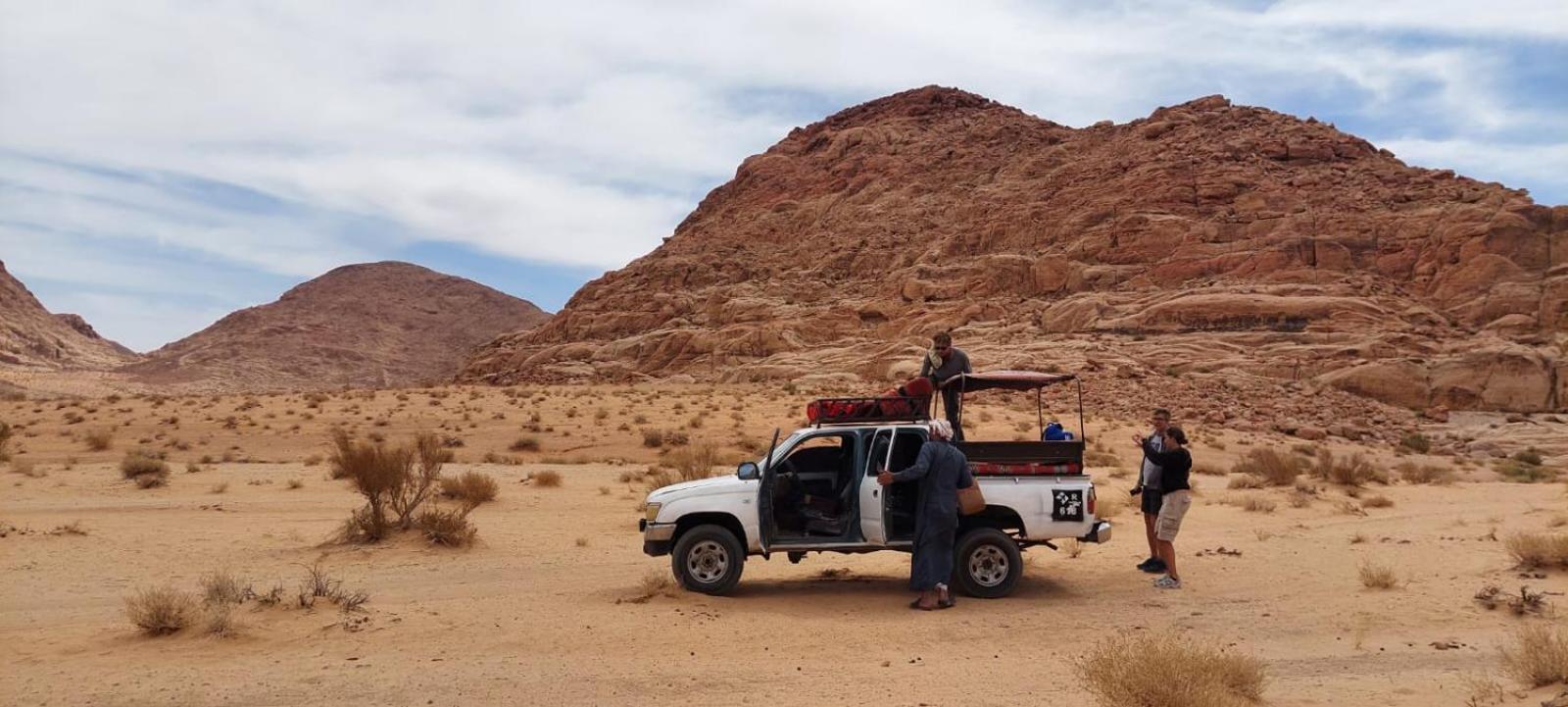 Luxury tent Wadi View Camp